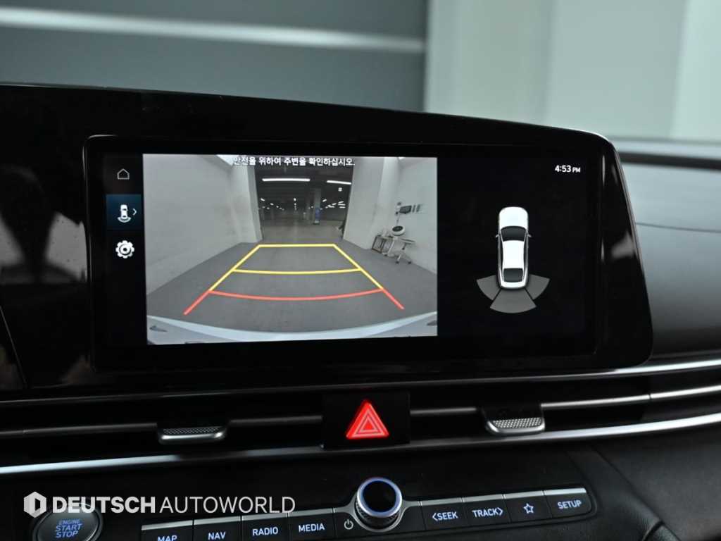 HYUNDAI Avante - Vista 9