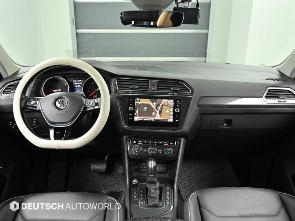 Volkswagen Tiguan - Vista 7