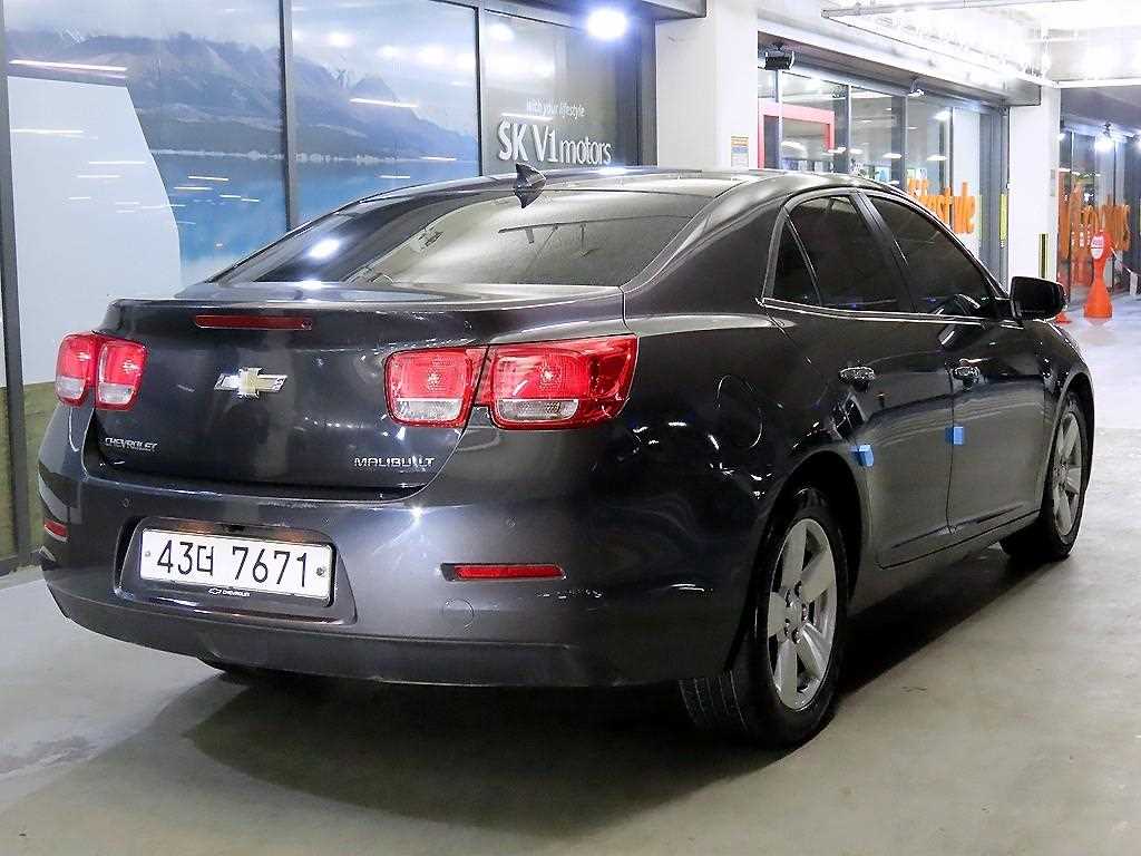 Chevrolet Malibu - Vista 4