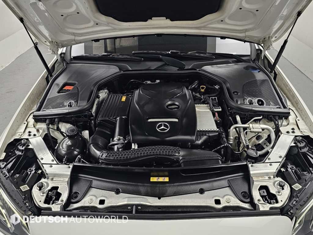 Mercedes Benz E class - Vista 6