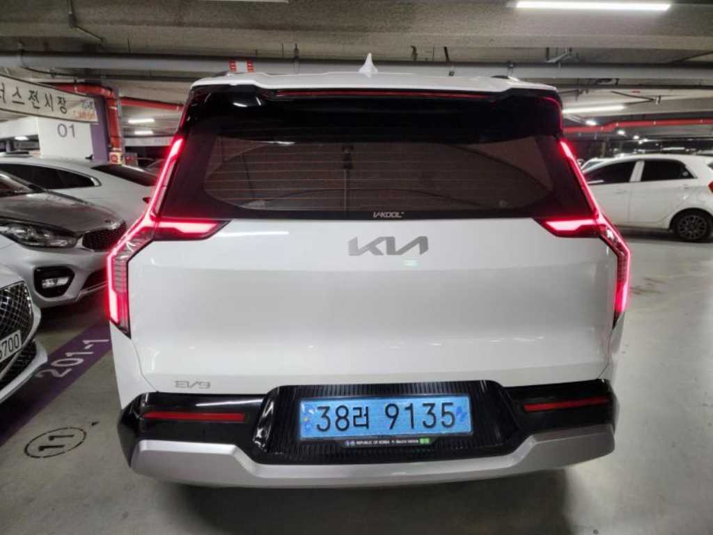 KIA EV9 - Vista 5