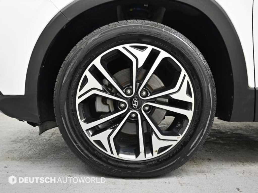 HYUNDAI Santa Fe - Vista 5