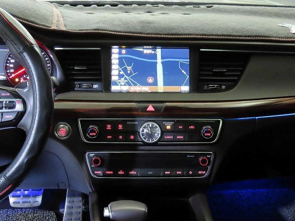 KIA K7 - Vista 11