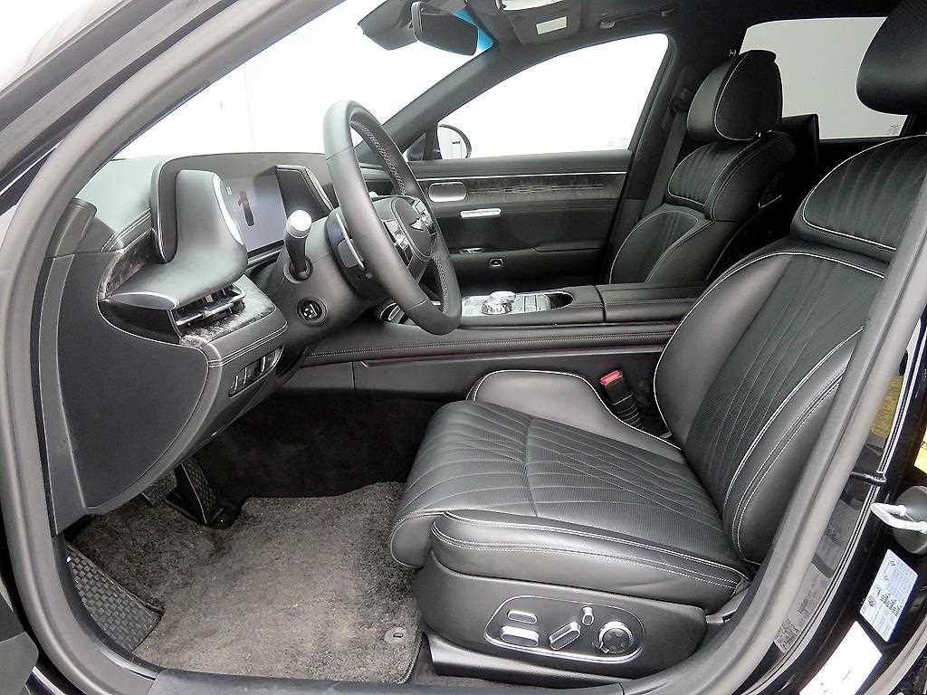 Genesis G90 - Vista 6