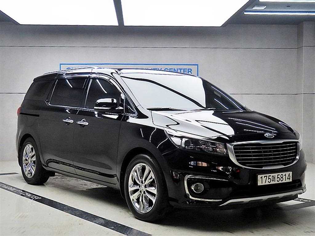 KIA Carnival 2018 - Importación desde Corea - HF Imports Iquique - Foto 1