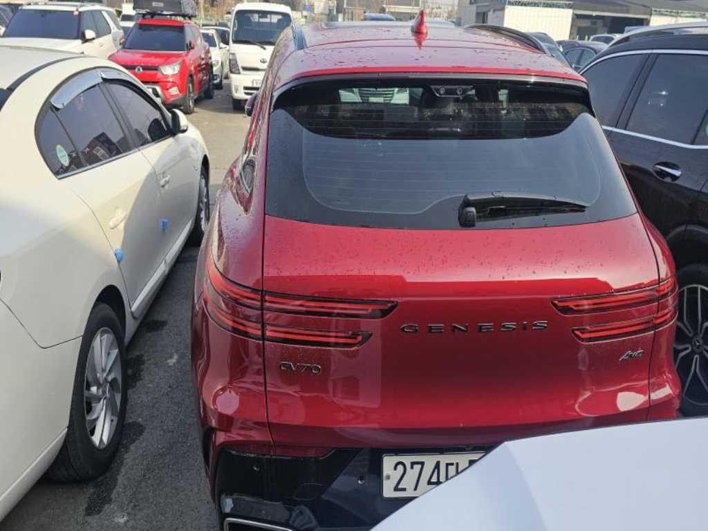 Genesis GV70 - Vista 3