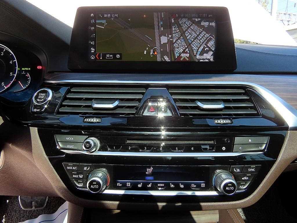 BMW 5 Series 2018 Blanco - Importación desde Corea - HF Imports Iquique - Foto 13