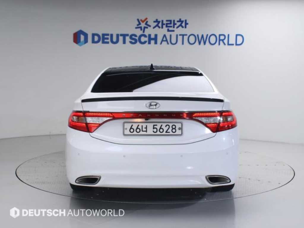 HYUNDAI Grandeur - Vista 4