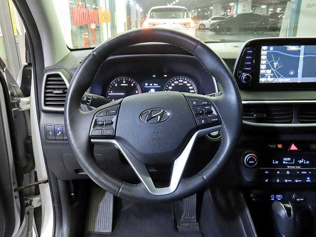 HYUNDAI Tucson - Vista 8