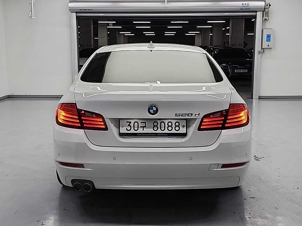 BMW 5 Series - Vista 3