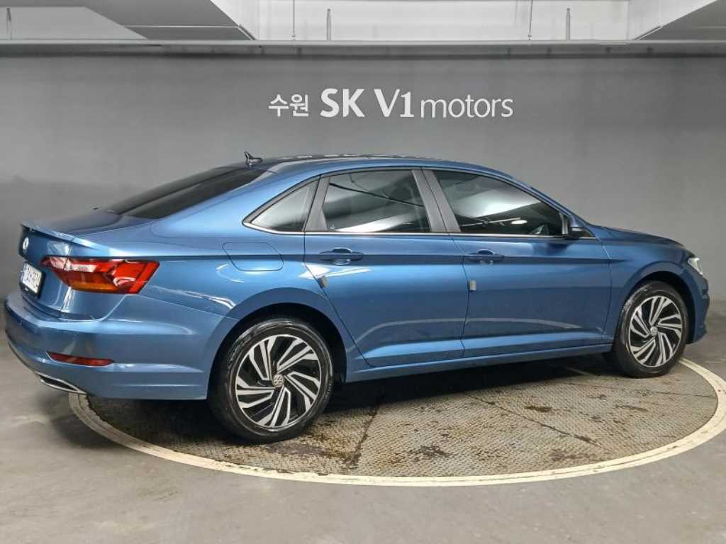 Volkswagen Jetta - Vista 4