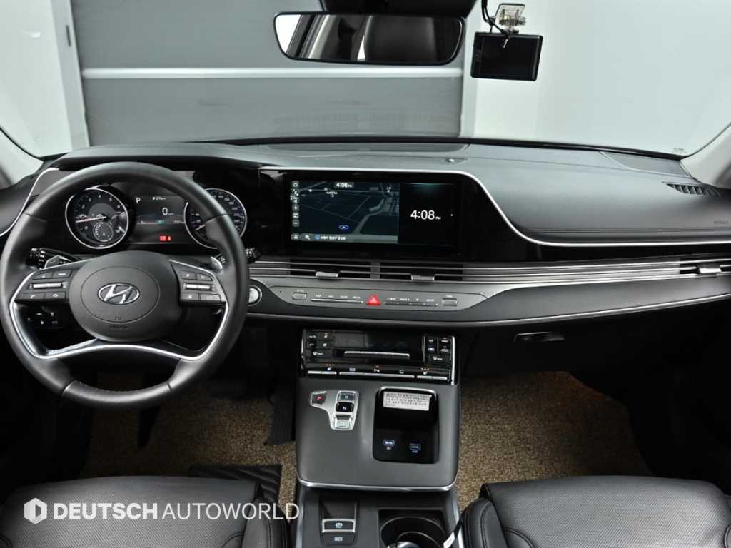 HYUNDAI Grandeur - Vista 7