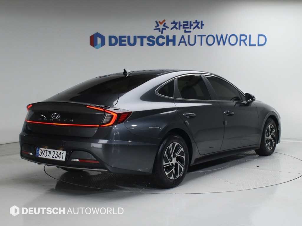 HYUNDAI Sonata - Vista 5