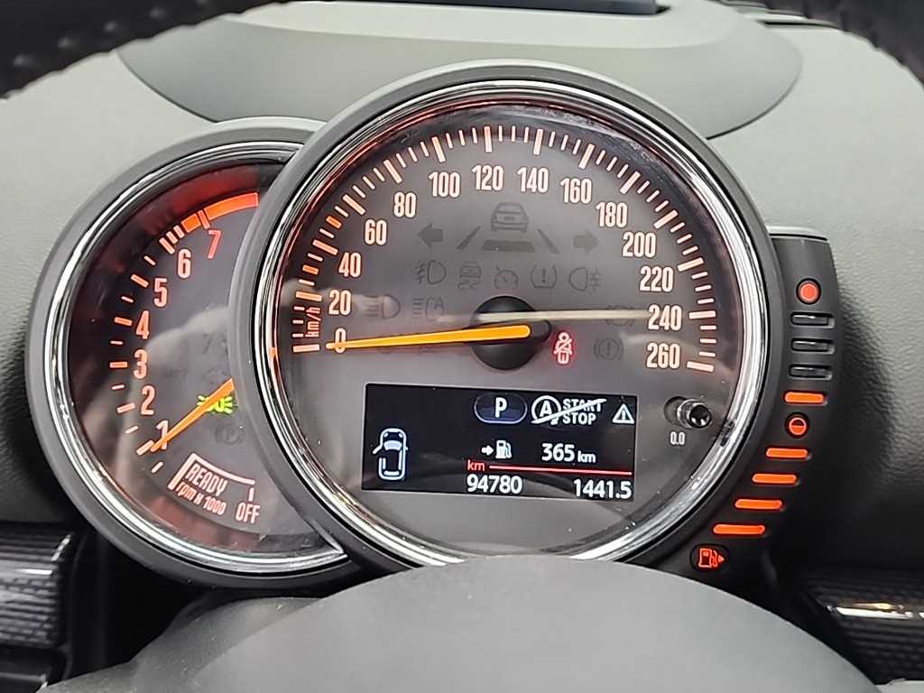 Mini Clubman - Vista 6