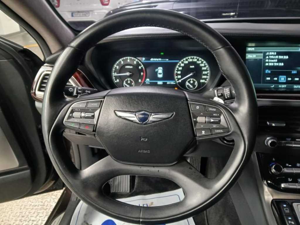 Genesis EQ900 - Vista 8