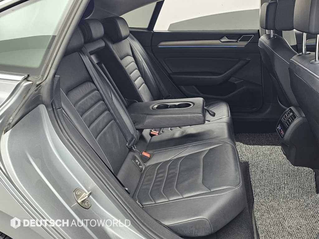 Volkswagen Arteon - Vista 12