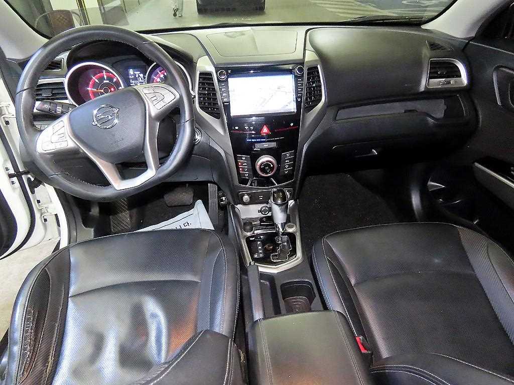 Ssangyong Tivoli - Vista 10