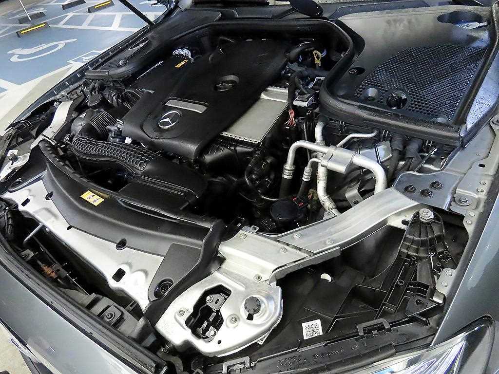 Mercedes Benz E class 2017 Gris - Importación desde Corea - HF Imports Iquique - Foto 19