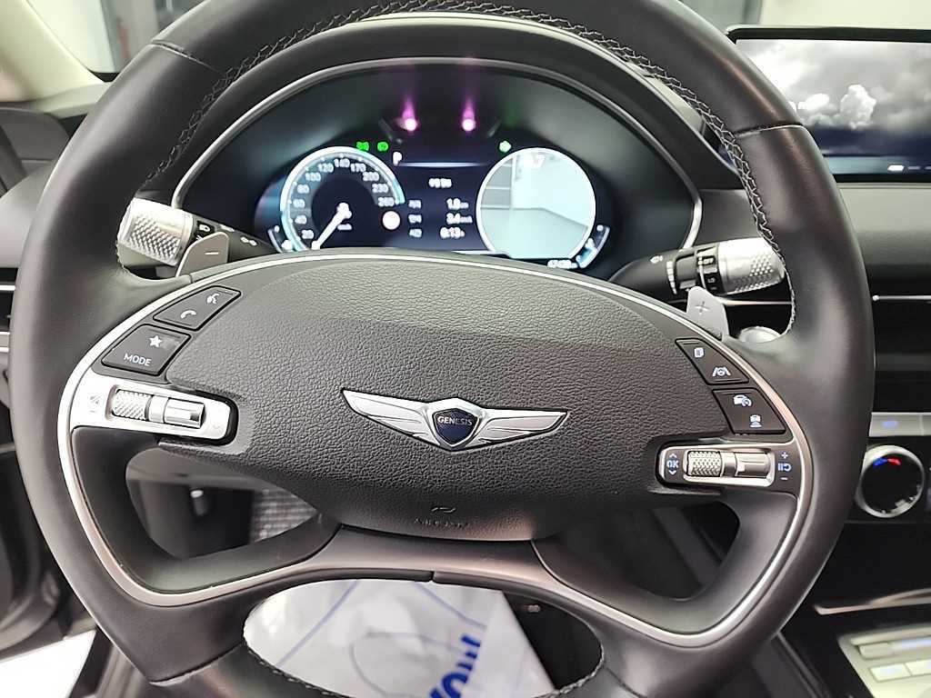 Genesis G80 - Vista 9