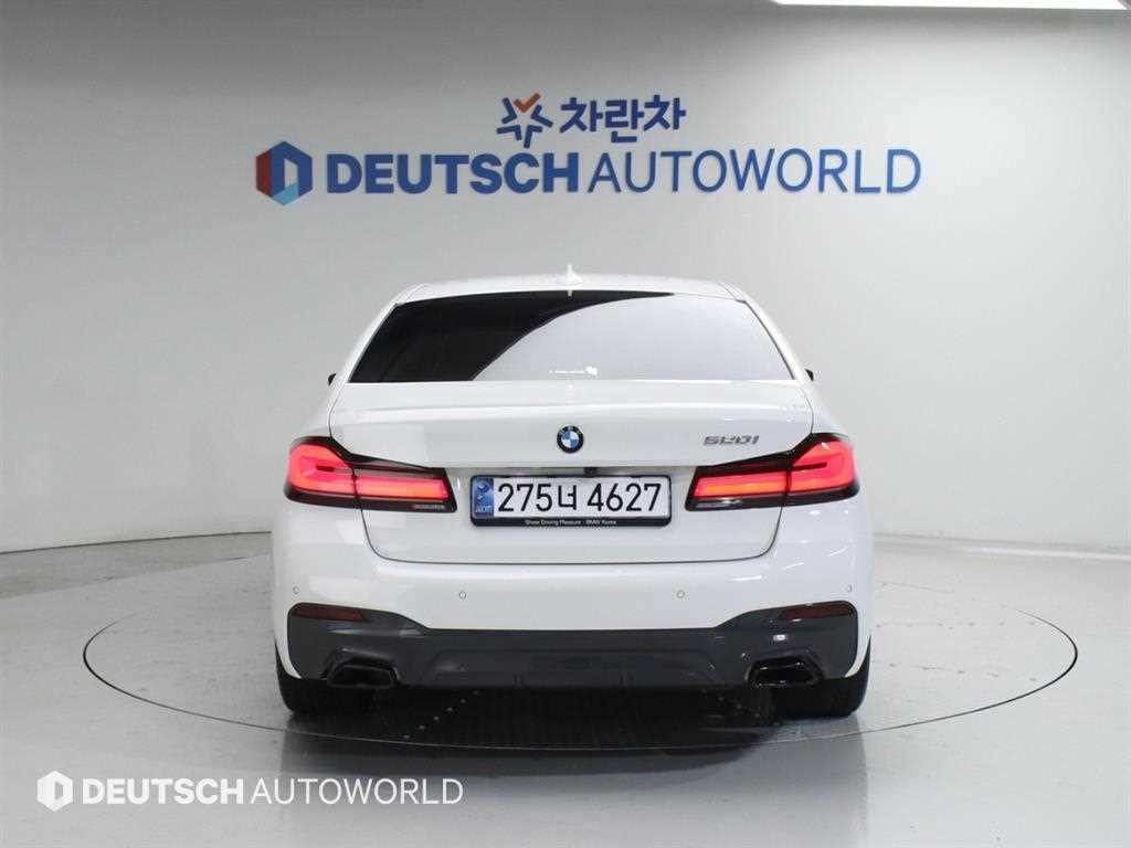 BMW 5 Series - Vista 4