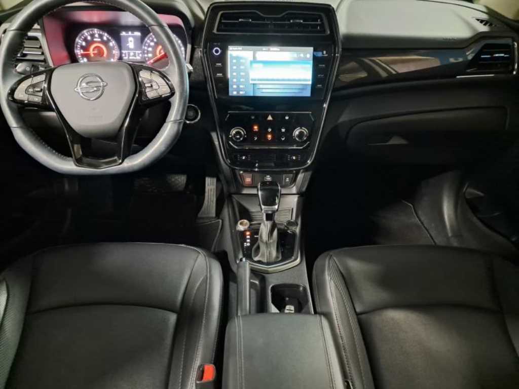 Ssangyong Tivoli - Vista 8