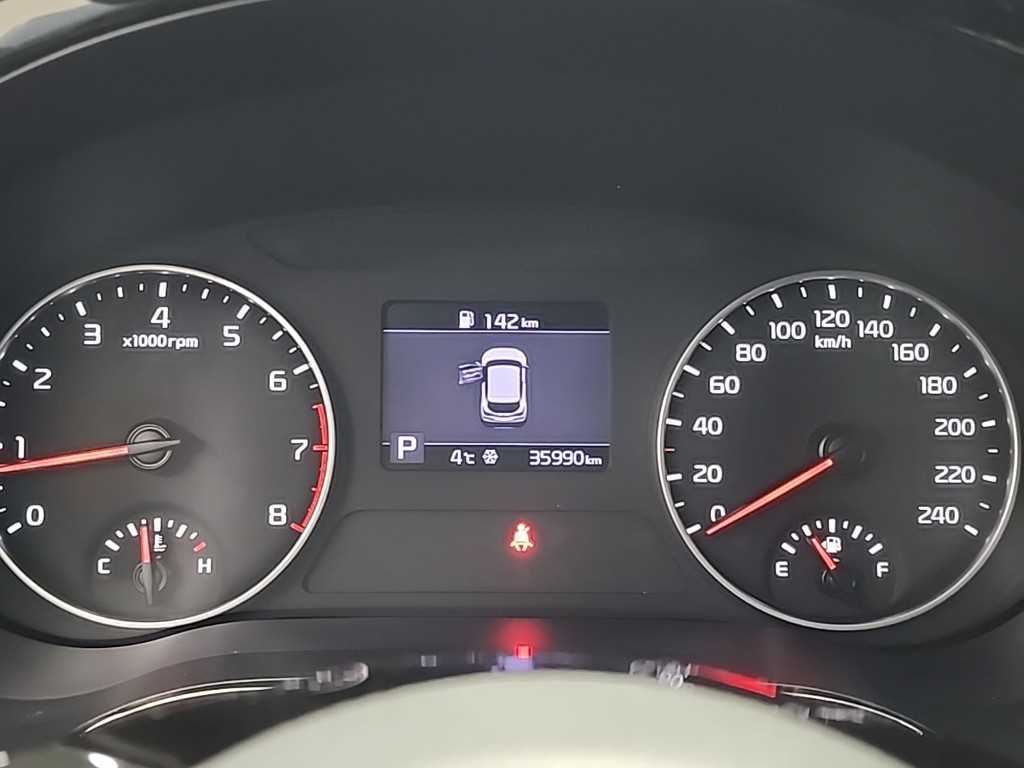 KIA Seltos - Vista 6