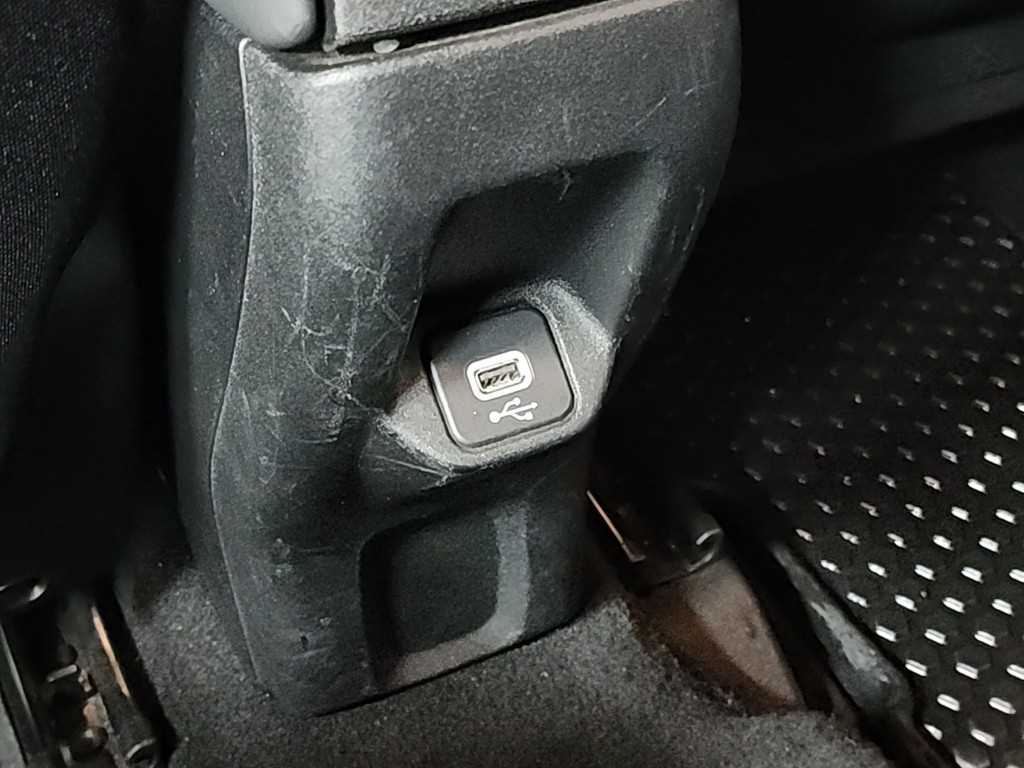 Jeep Renegade 2018 Rojo - Importación desde Corea - HF Imports Iquique - Foto 14