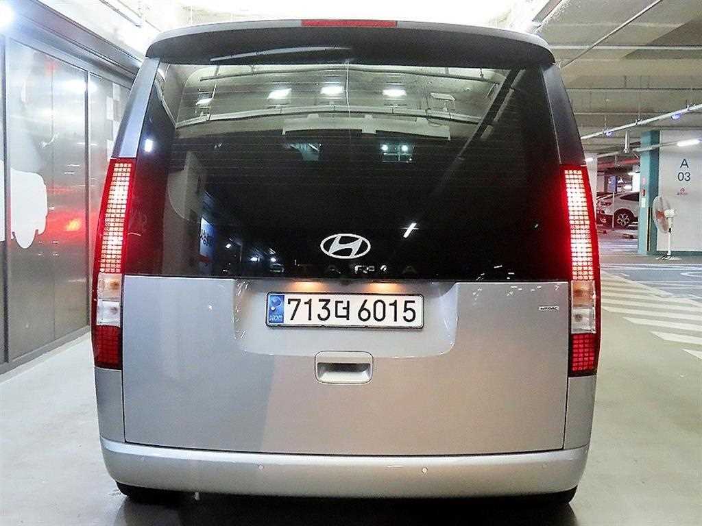 HYUNDAI Staria - Vista 5