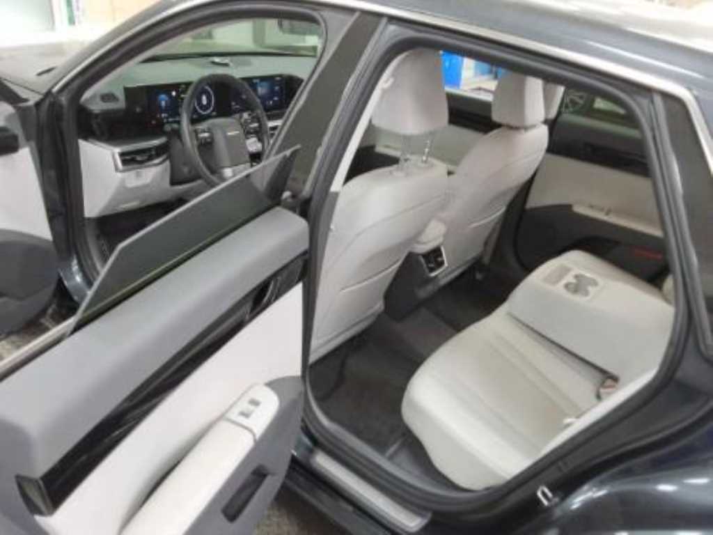HYUNDAI Grandeur - Vista 9