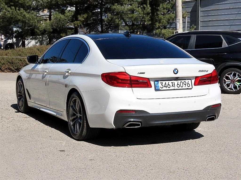 BMW 5 Series - Vista 3