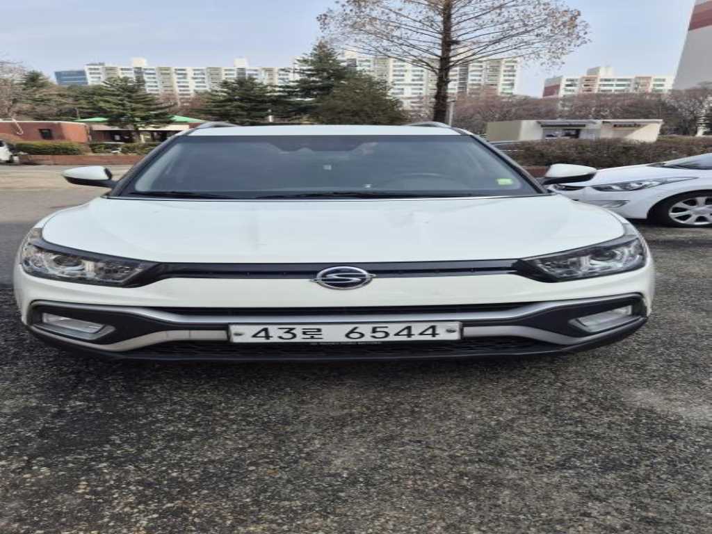 Ssangyong Tivoli 2018 Blanco - Importación desde Corea - HF Imports Iquique - Foto 1