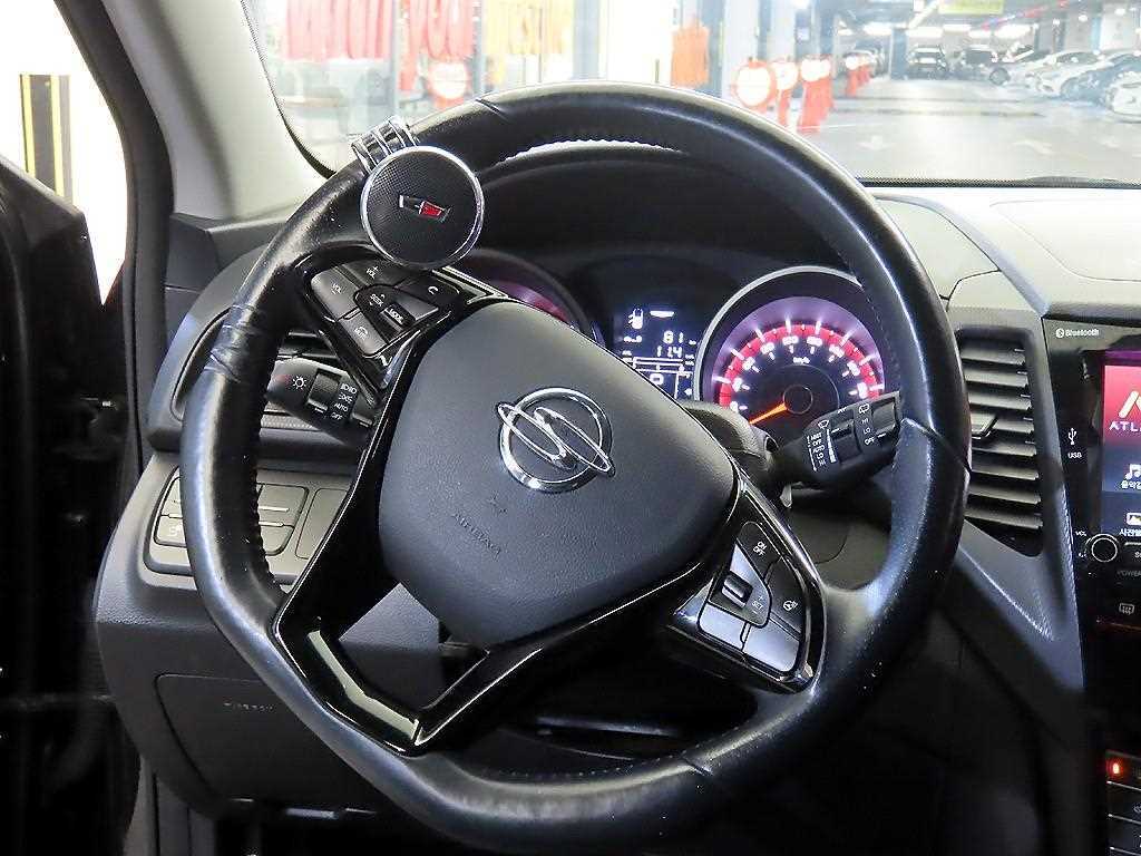 Ssangyong Tivoli - Vista 8