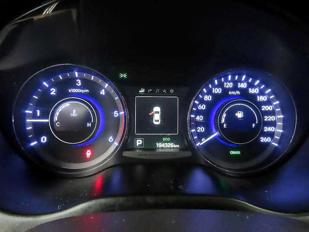 HYUNDAI Grandeur - Vista 8