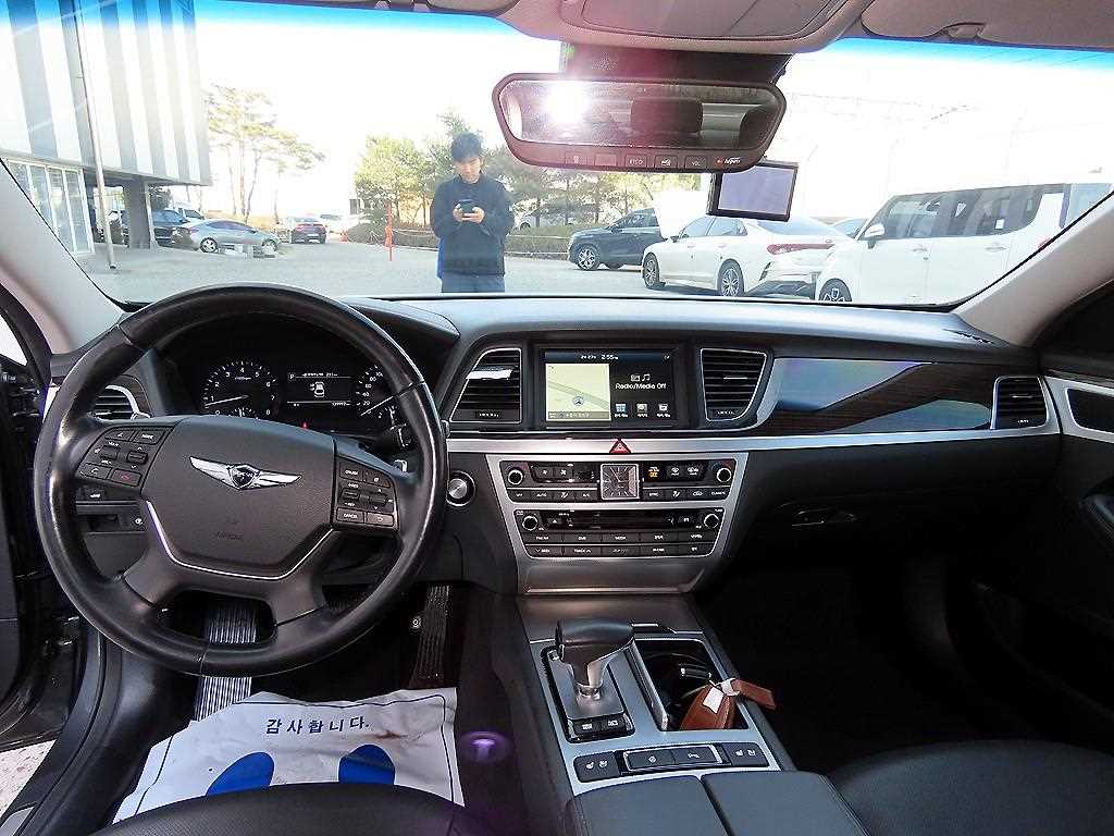 Genesis G80 - Vista 7