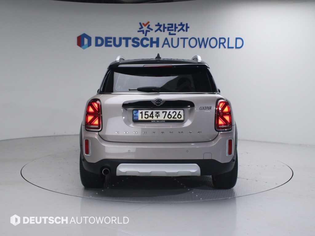 Mini Countryman - Vista 4