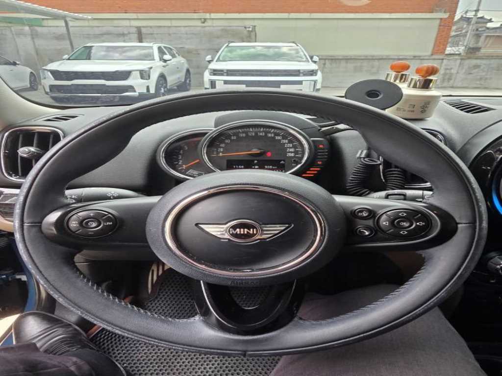 Mini Countryman - Vista 10