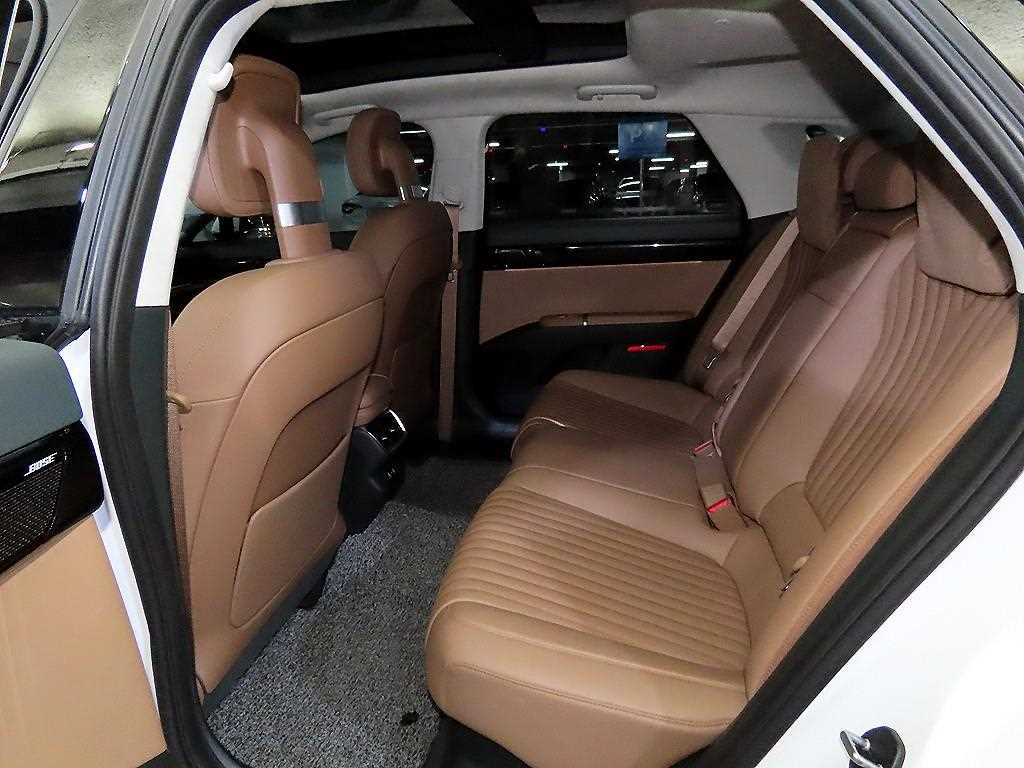 HYUNDAI Grandeur - Vista 7