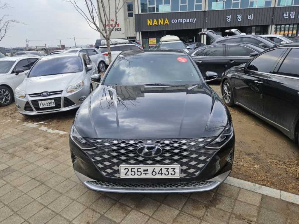 HYUNDAI Grandeur - Vista 2