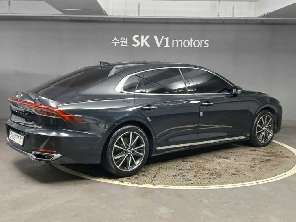 HYUNDAI Grandeur - Vista 4