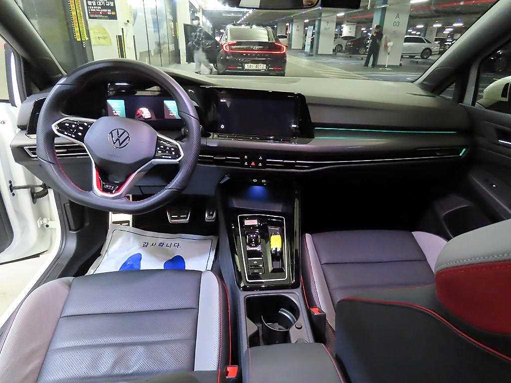 Volkswagen Golf - Vista 10