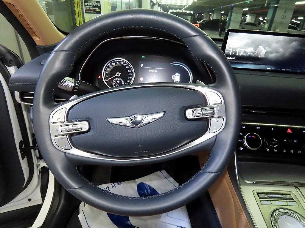 Genesis GV80 - Vista 8