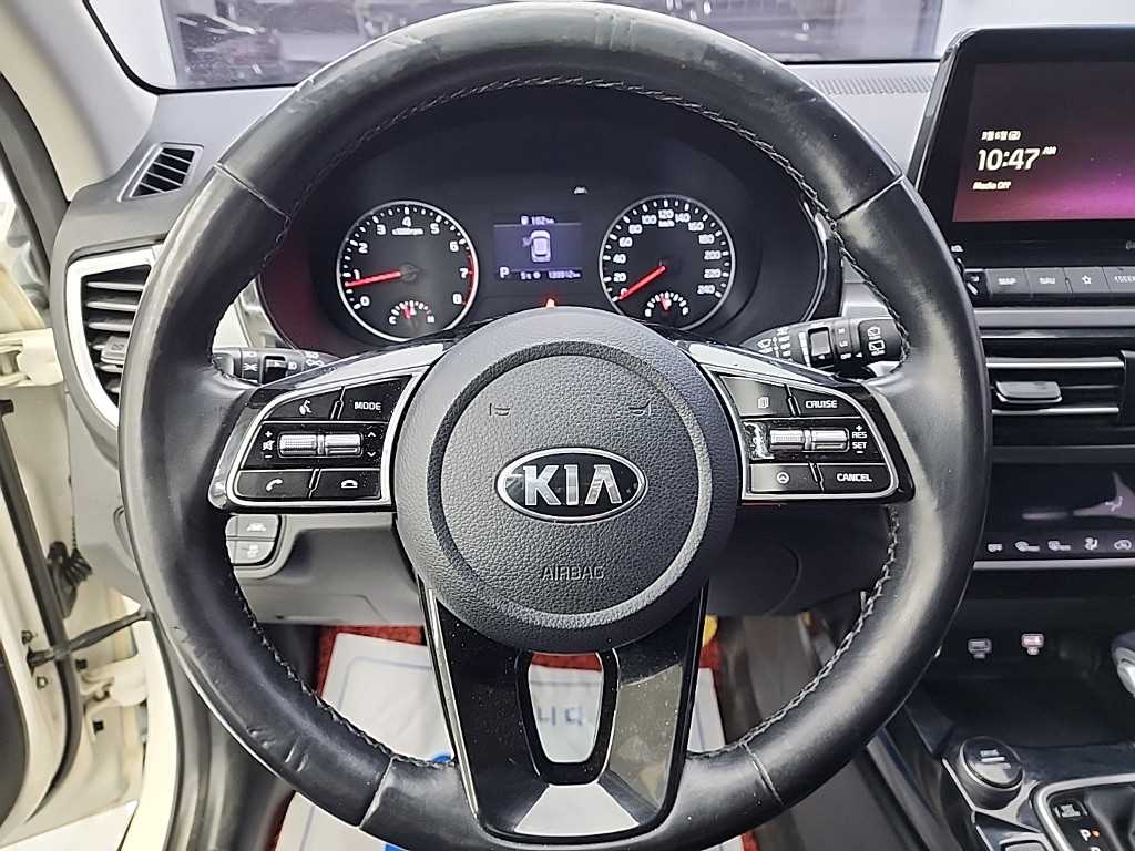 KIA Seltos - Vista 9
