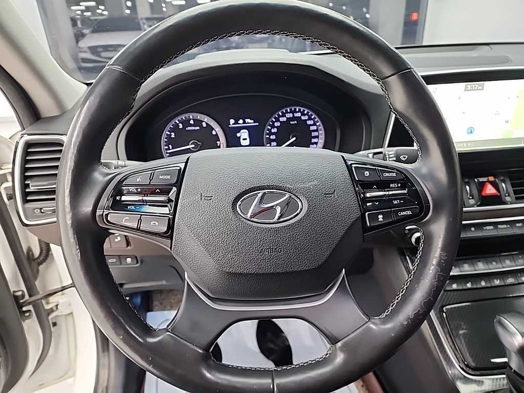 HYUNDAI Grandeur - Vista 9