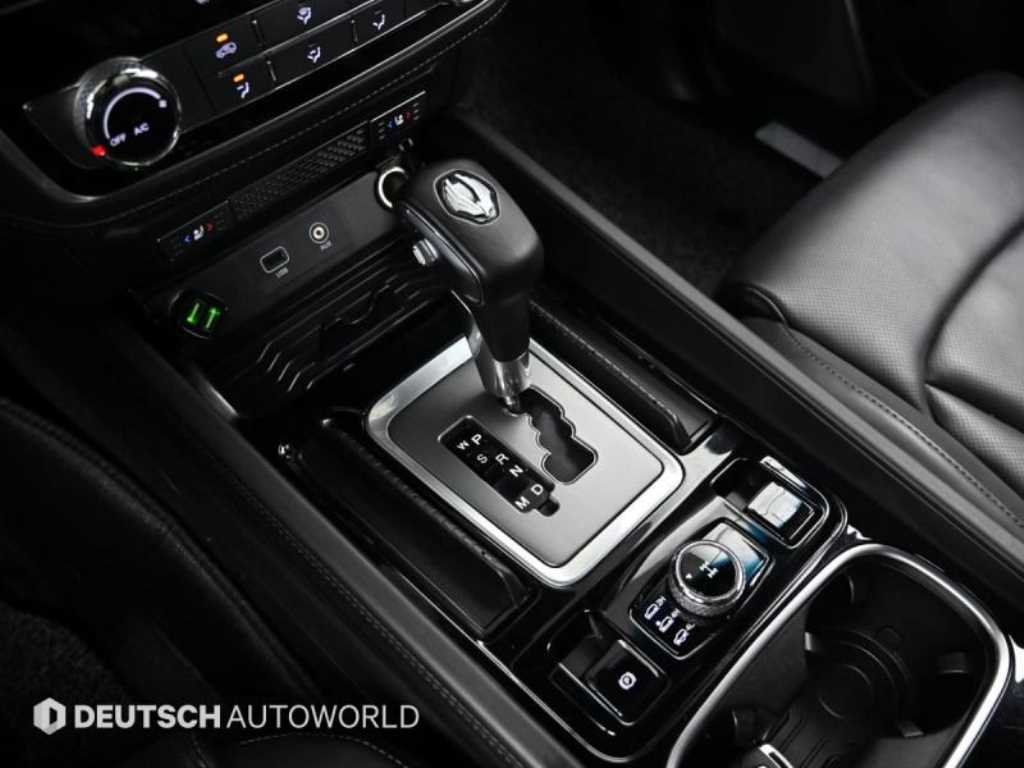 Ssangyong Rexton - Vista 9