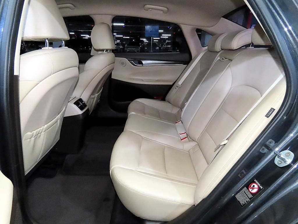 HYUNDAI Grandeur - Vista 7