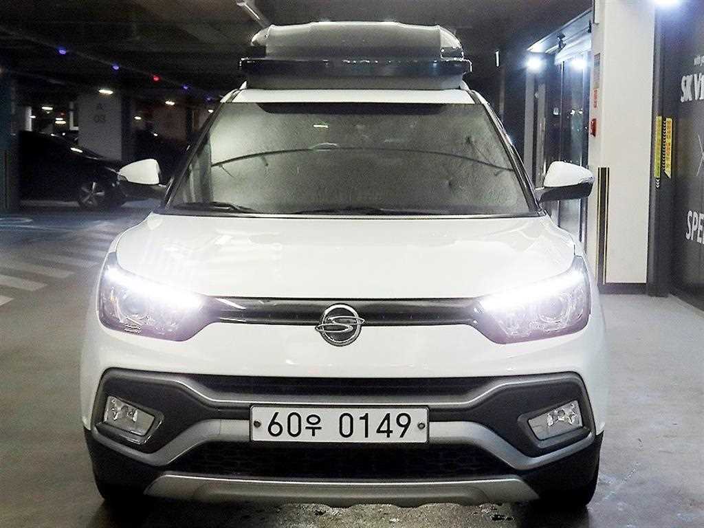 Ssangyong Tivoli - Vista 2