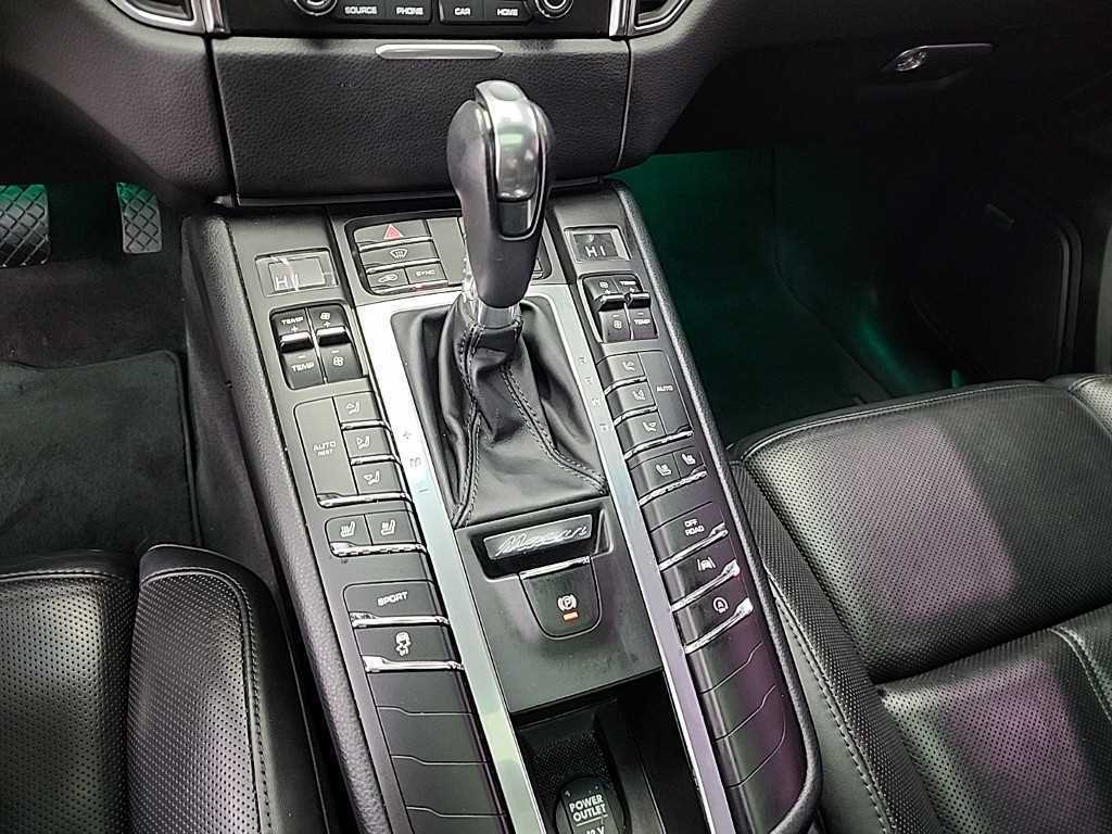 Porsche Macan - Vista 8