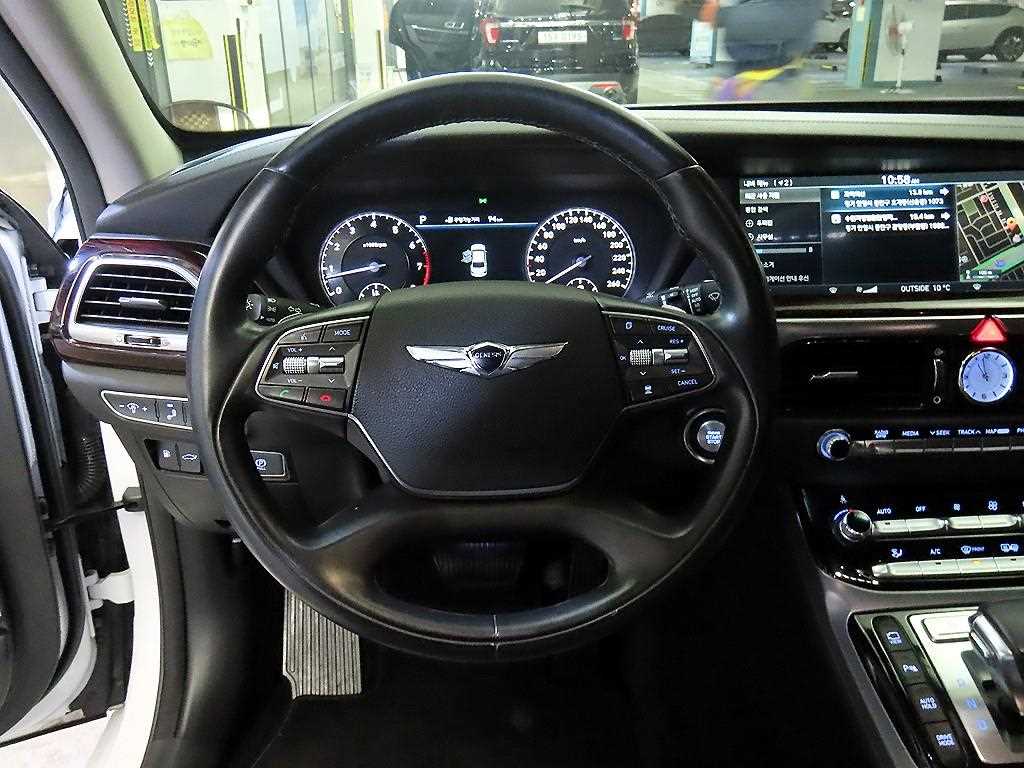 Genesis EQ900 - Vista 8