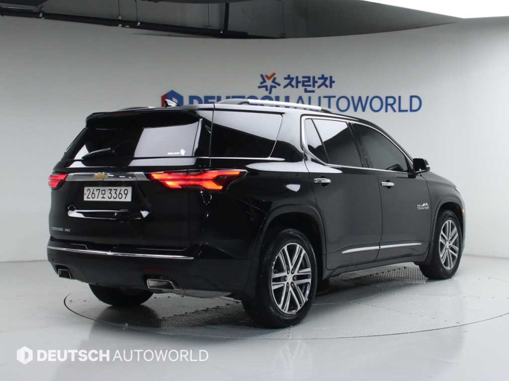 Chevrolet Travers - Vista 2