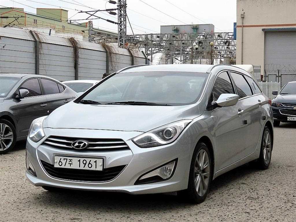 HYUNDAI i40 - Vista 2